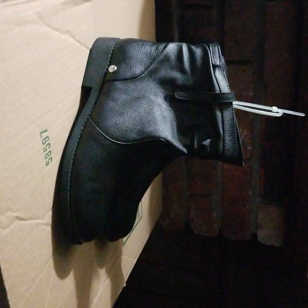 Boots - Picture 2 of 2